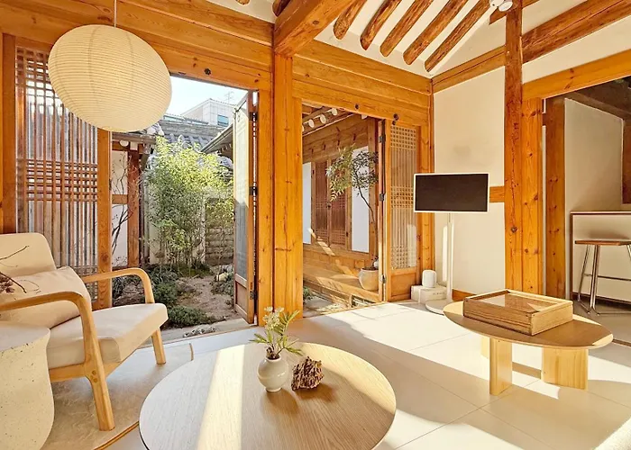 Hanok J'nor