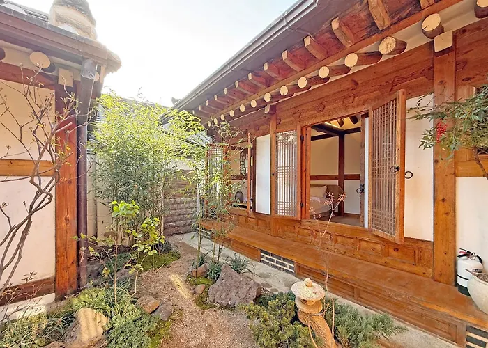 Hanok J'nor * Seoel