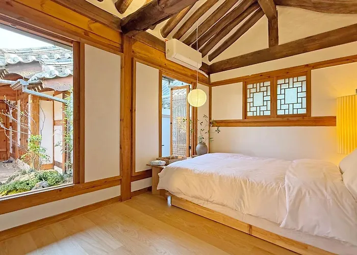 Hanok J'nor